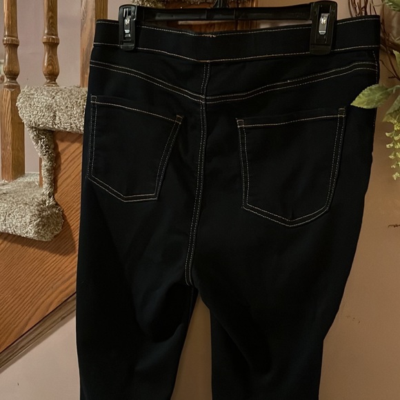SimplyVera Vera Wang jeggings, size Large, dark wash. - Picture 4 of 4